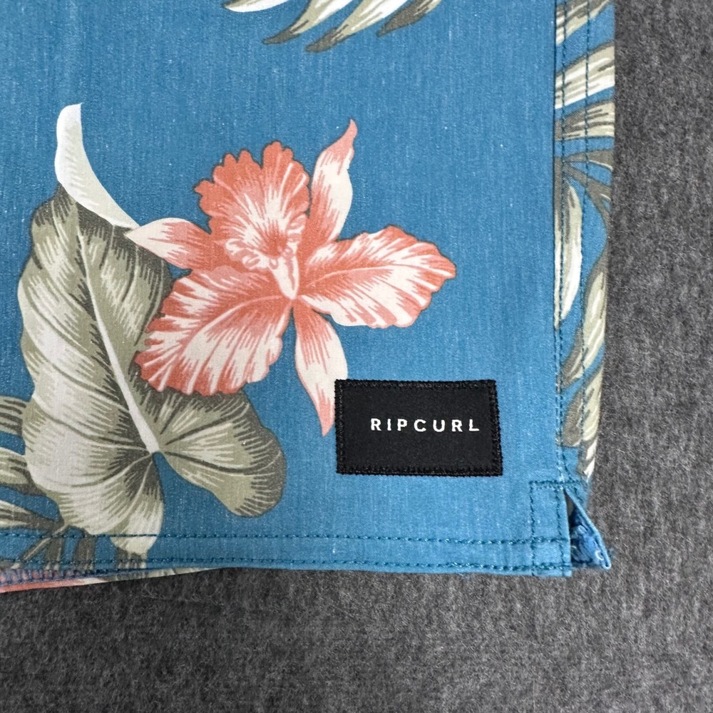 Rip Curl Lay Days Blue Floral Swim Trunks Lifestyle Boardshorts Size 33 - Picture 3 of 7